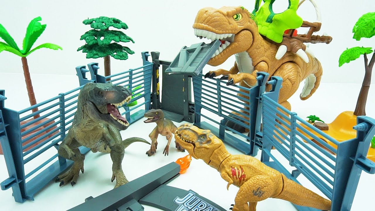 Jurassic World Dinosaur escape. Super wings transforming appeared!