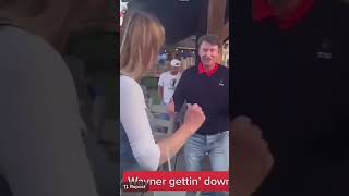 Wayne Gretzky Passed On Getting Low On The Dance Floor w/ Janet 😀 | #shorts | Ryan Holtz Show Wealth