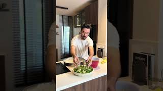 Cacıklı çağla salatası #çağla #badem #yemektarifleri