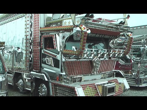 デコトラ マーカー満載 名車 菱星丸 - YouTube