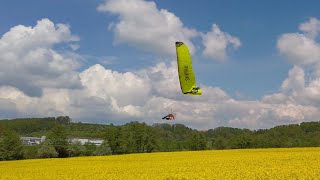 Rc Gleitschirm Im Raps Bei Stark Böigem Wind Mit Crash Landung