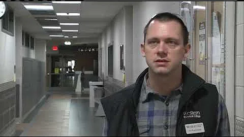 Western Technical College students become teachers to share welding skills with community