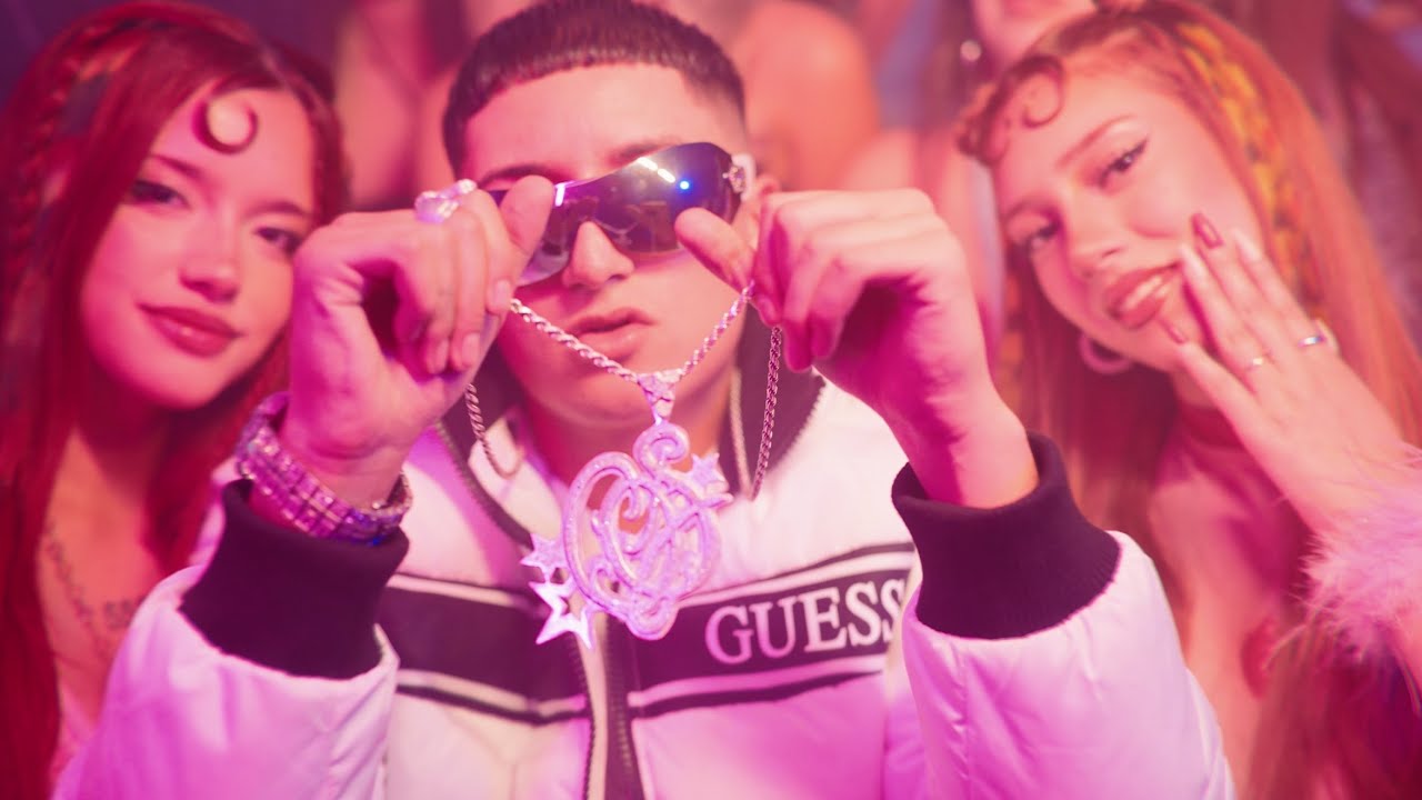 MATIAS MUÑOZ - SINAKA FT MARCIANEKE (VIDEO OFICIAL)