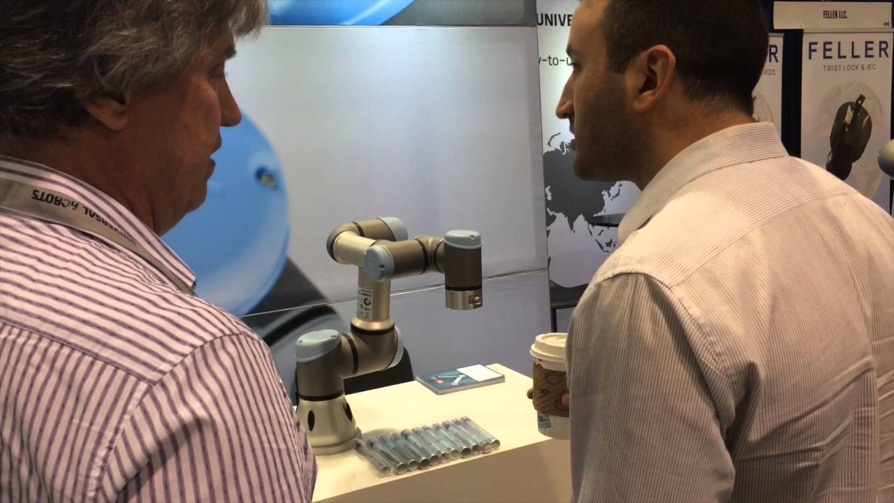 Universal Robot Shows Off Cobot Technology at Plastec West 2016