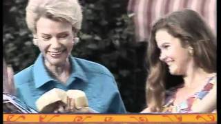 Neighbours 1993 Opening Titles Version 4
