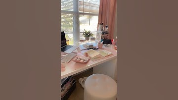 My Cozy desk ☁️💖 #desksetup #laptop #short