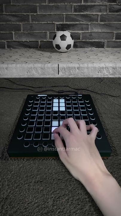 LOUCA ENCUBADA Brazilian phonk played outdoors