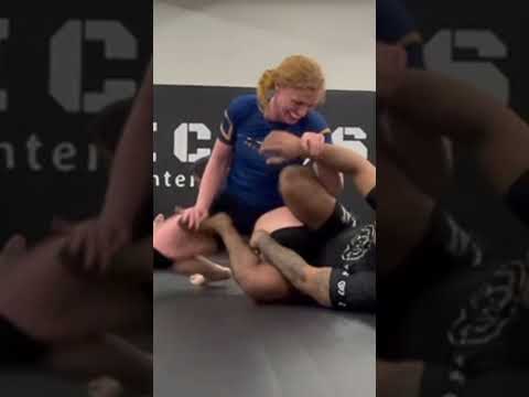 KEY Guard Retention vs Passing - Leverage Foot to Hip