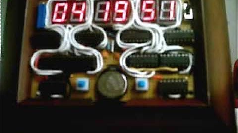 24 hour digital clock w/ crystal oscillator