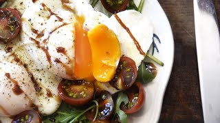 Как приготовить яйцо пашот? Простой рецепт без добавления соли и уксуса! Вариант подачи яйца пашот