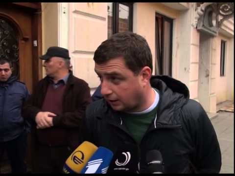 „თავისუფალი თაობის“ აქცია „ნაციონალური მოძრაობის“ ოფისთან