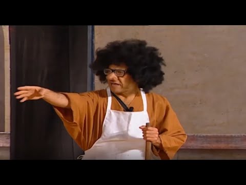 اشرف عبدالباقي و علي ربيع و ضحك جنان علي المسرح كلهم متنكرين لبس غريب بس جامد 