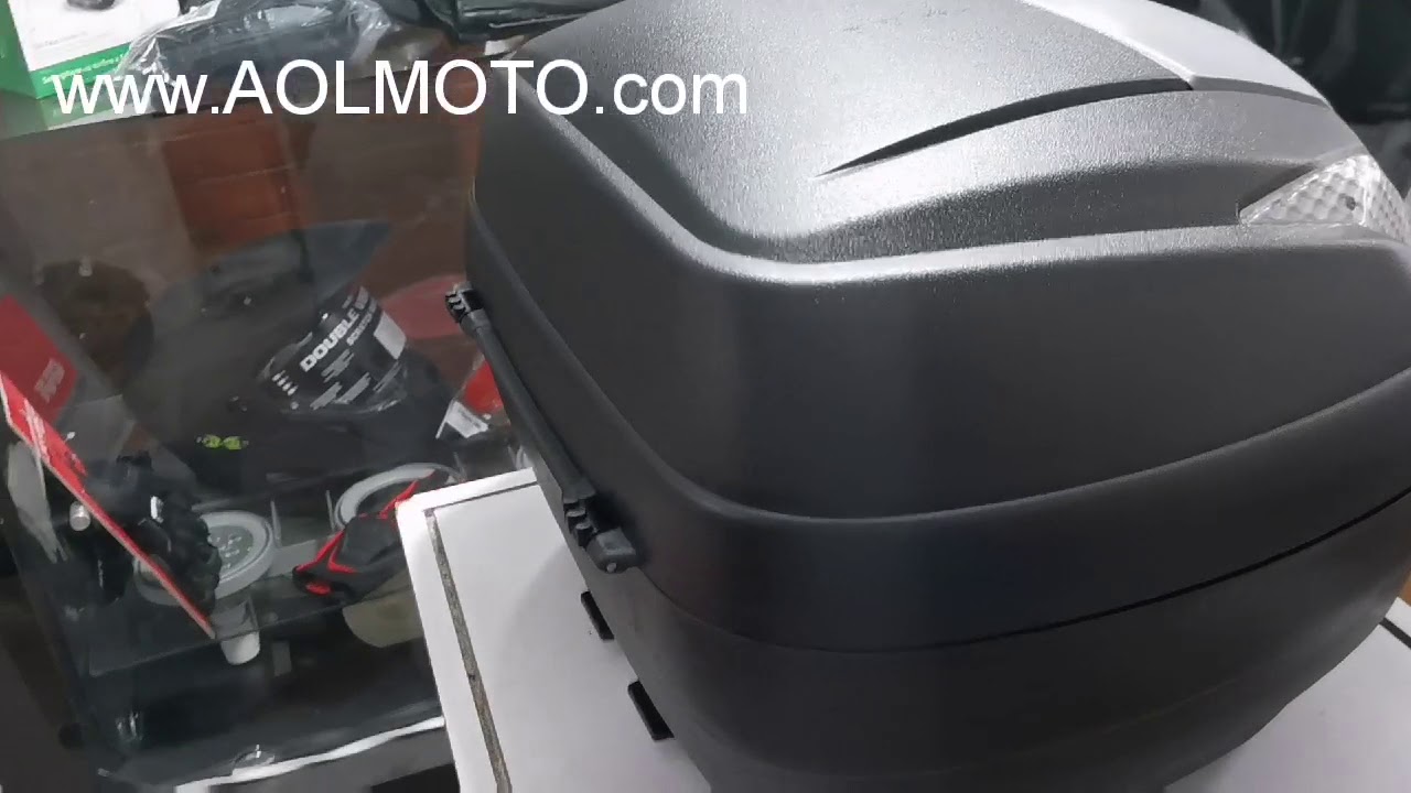 Maletero Baúl Para Moto Marca Tomcat 30 Litros