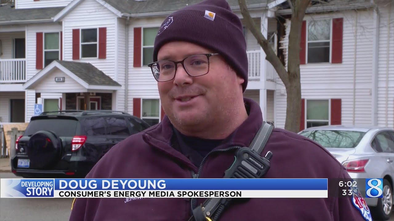 No one hurt in fire at Alpine Township apartment complex