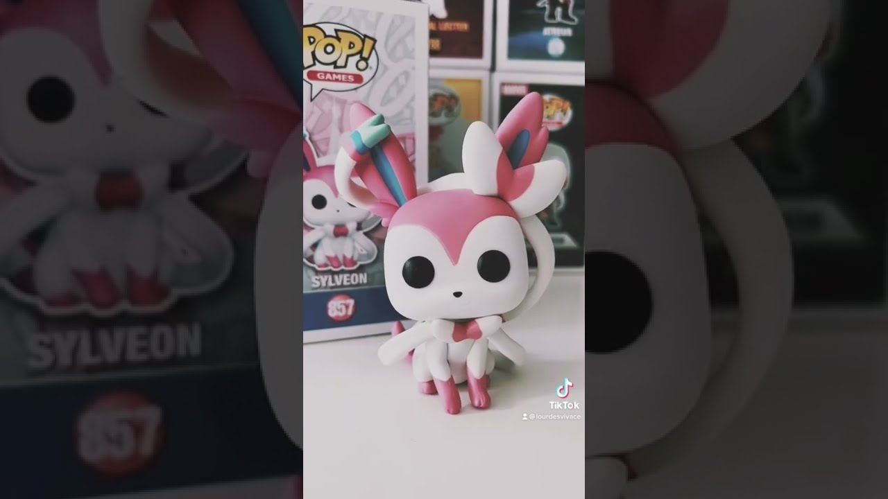 Funko Pop Sylveon I Pokemon - YouTube