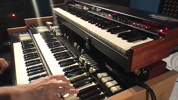 Viscount Legend vs. Crumar Mojo 61, Leslie 3300