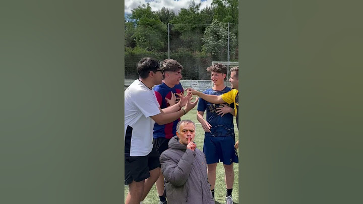 Among Us version futbol!! Adivina quien no piensa en MOURINHO #shorts #viral #amongus
