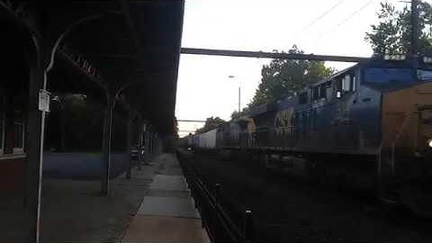 CSX Intermodal Q032 With K5HLL Horn at West Trenton, NJ