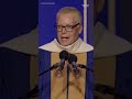 #AI commencement speeches are getting booed by graduates. #graduation #commencement