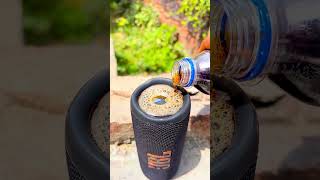 Jumping flip6 speaker JBL bass test crazy try