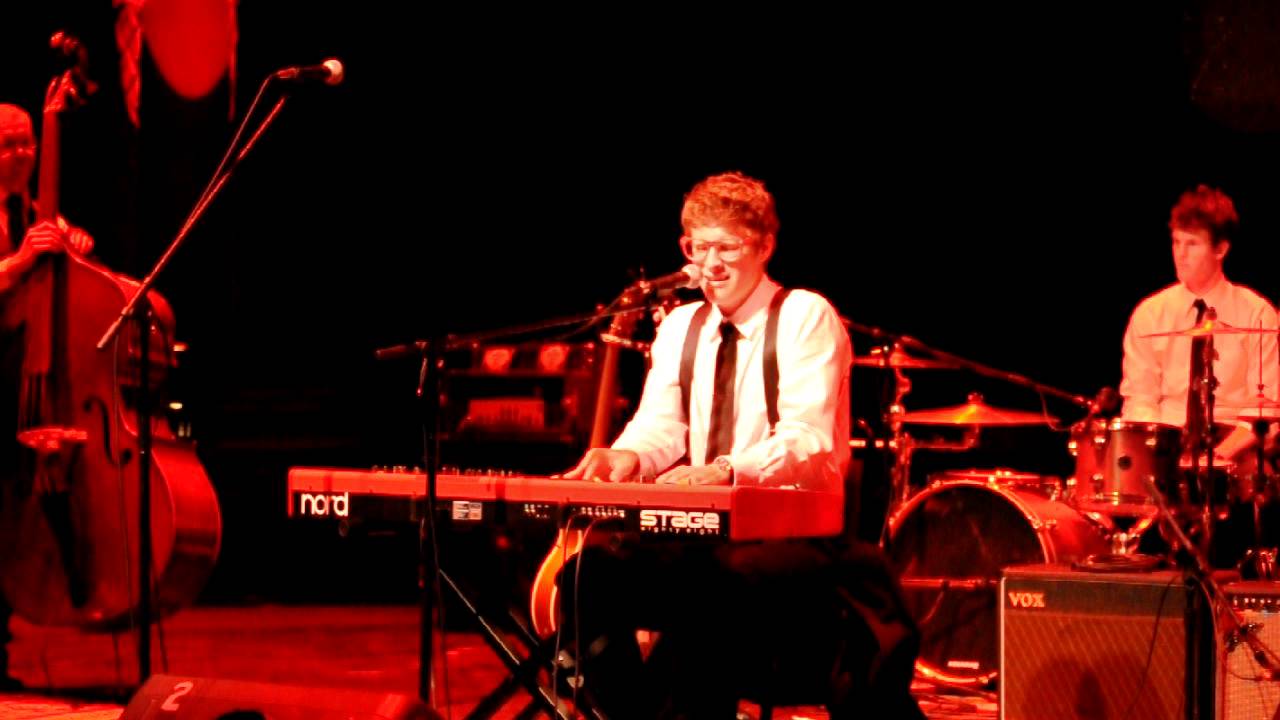 Dustin Hatzenbuhler - "Let's Get It On" Live @ Loring Theater