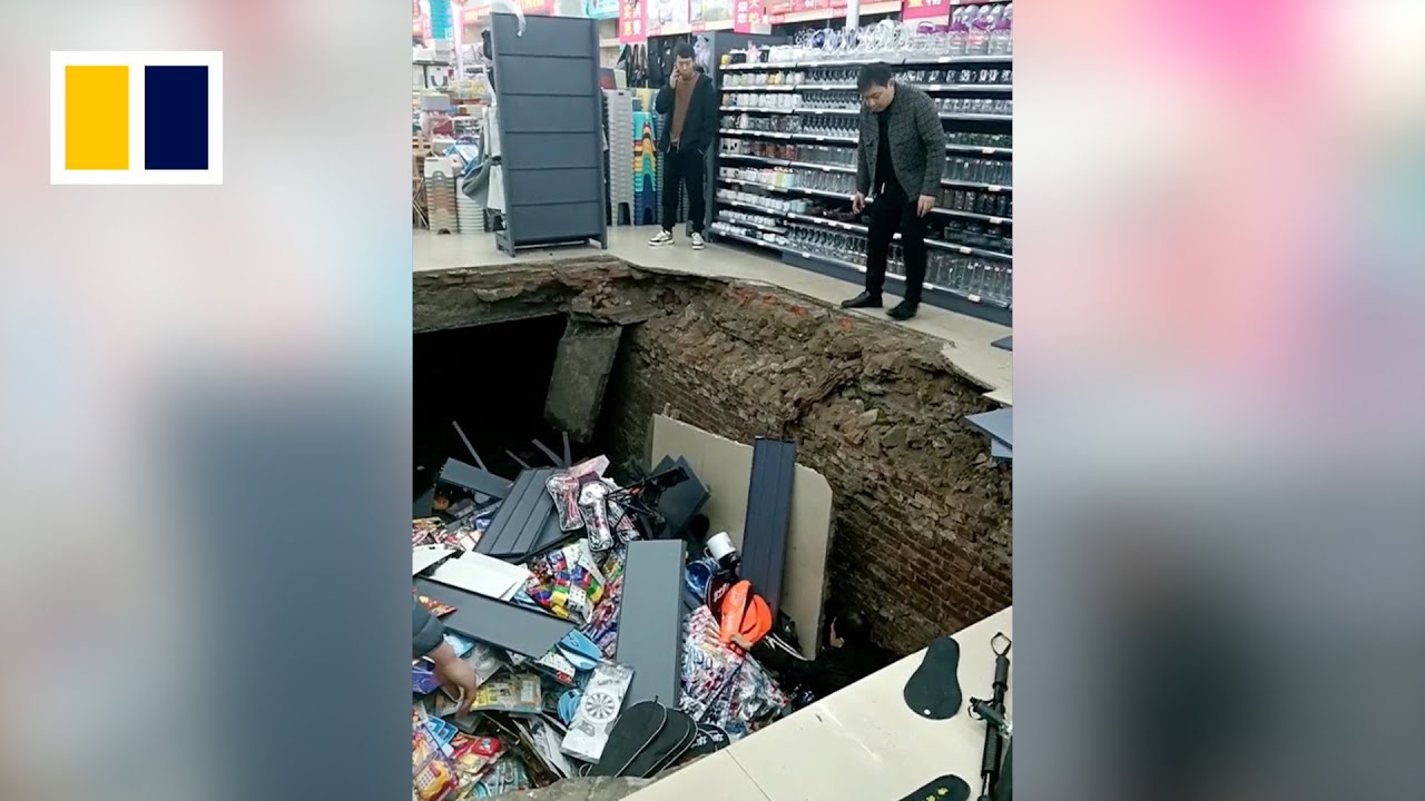 Supermarket floor collapses, injuring 2 in China - YouTube