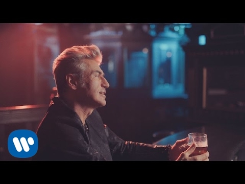 Ligabue - Ho Fatto In Tempo Ad Avere Un Futuro (che Non Fosse Soltanto Per Me) (Official Video)