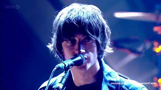 Arctic Monkeys - Don't Sit Down Cause I've Moved Your Chair - Later with Jools Holland 2011 Resimi