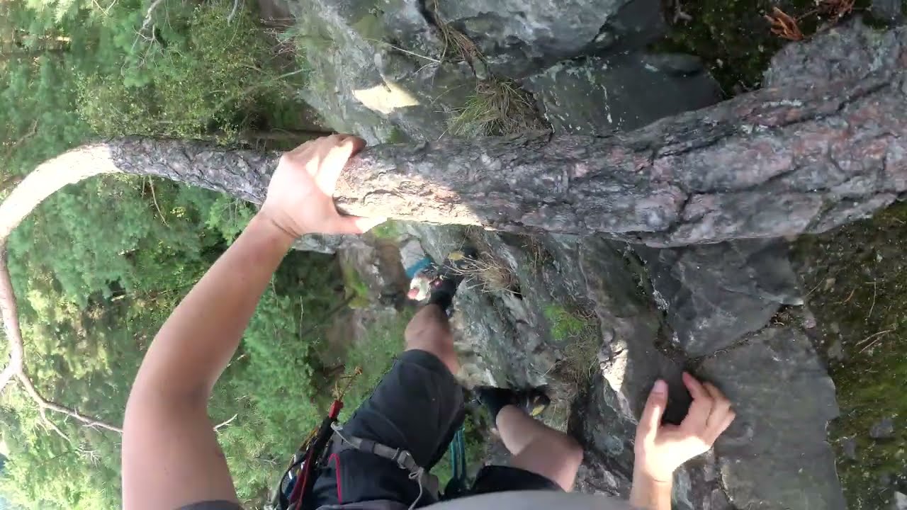 Severozápadní hrana věžičky - hlavní věž / Suché skály