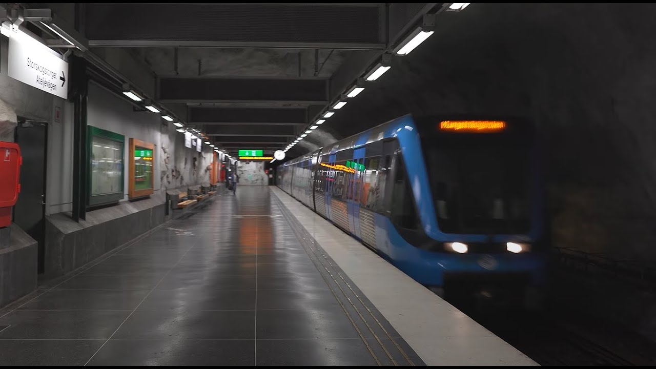 Sweden, Stockholm, Subway night ride from Näckrosen to Stadshagen