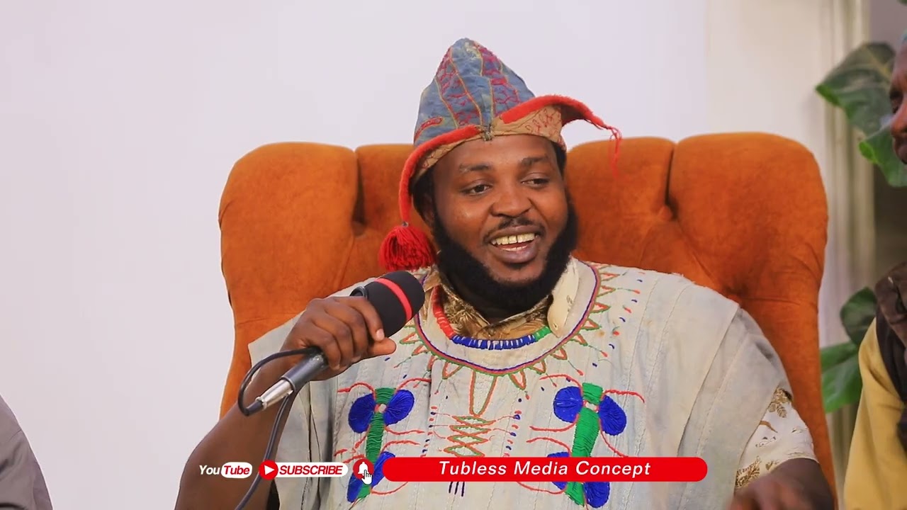 Hira da Jibrin Mai Kiɗan Maza, a Kashi na Biyu, Ya kuma ba mu labarai kala-kala masu ban al’ajabi,