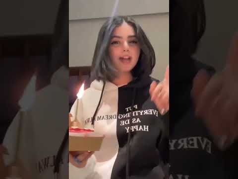 هودي الشتاء المميز هودی السعودية Short Shorts