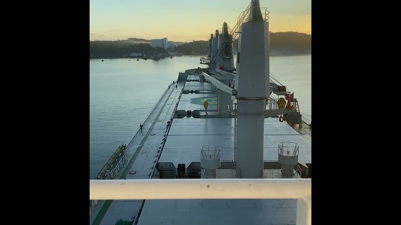 Docking a Handy Size Bulk Carrier without tug boat assistance.