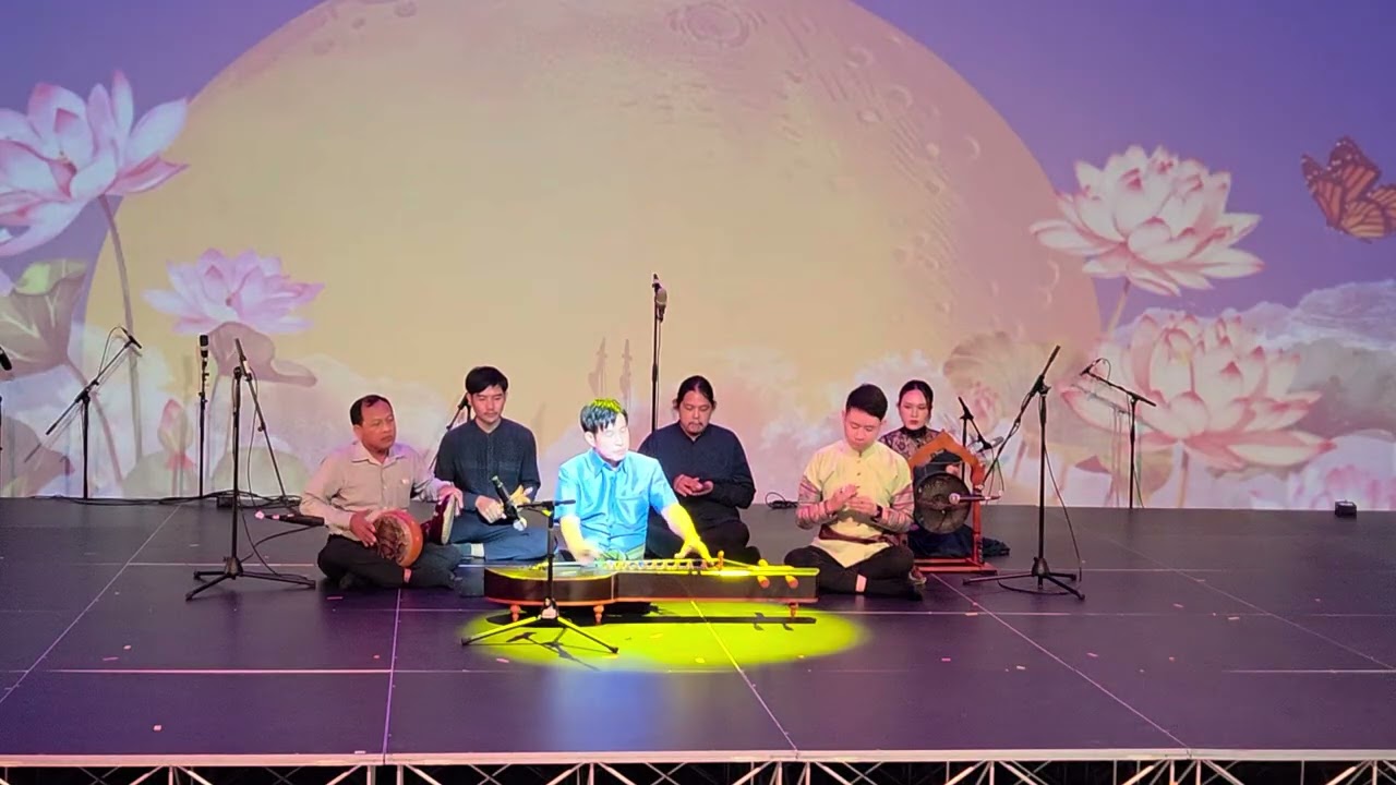 “ลาวแพนเจ็ดเสียง” ขับร้องและเดี่ยวจะเข้ อ.สหรัฐ จันทร์เฉลิม