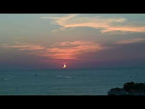 Total Eclipse 3: Setting of the crescent sun (at Punta de El Toro Mallorca)