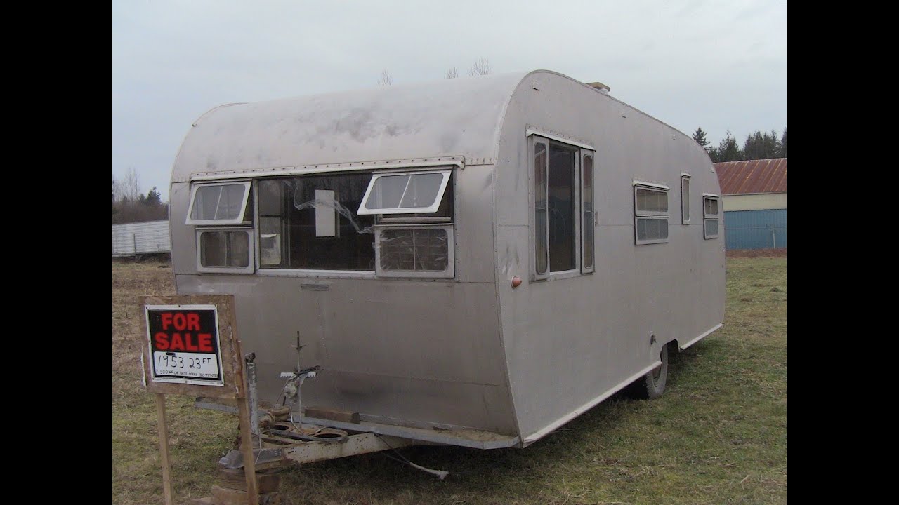 1953 Boles Aero Caravan Camping at it's finest!