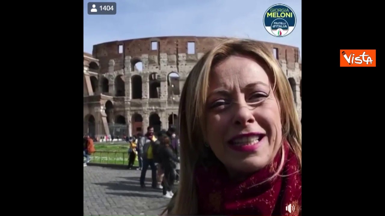 Meloni in inglese dal Colosseo "Non abbiate paura a venire in