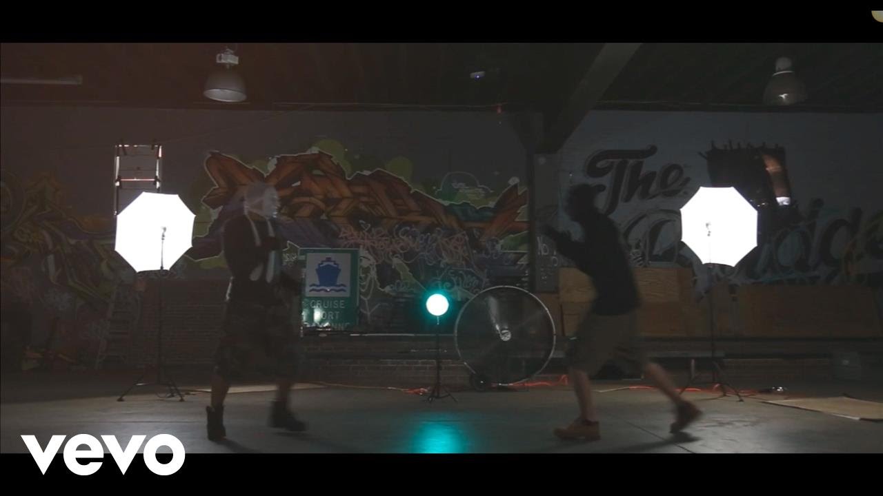 IDE - IDE - Sound The Horns (Official Video) - YouTube