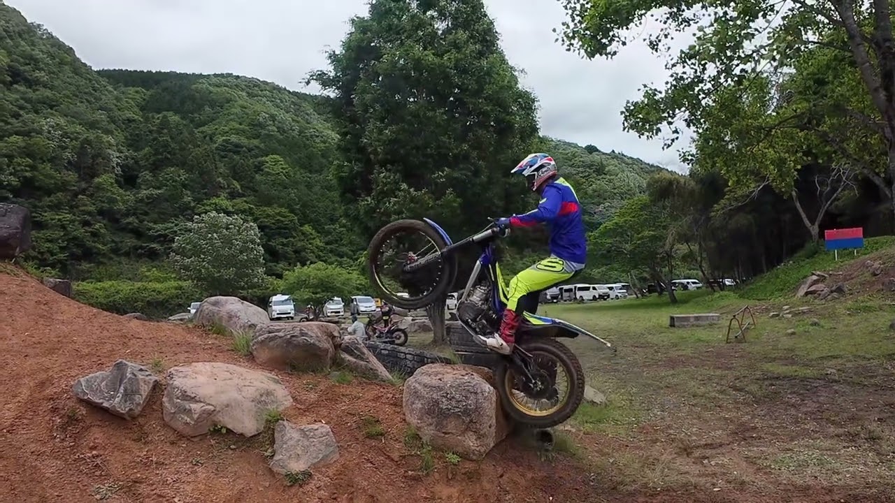 トライアルステアケース IAライダーの吊りはポップしてたよ！ #trial #エンデューロ #ステアケース #オフロードバイク #オフロードテクニック #ダートバイク #ダートテクニック