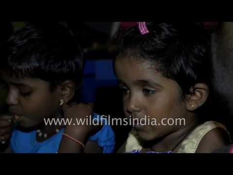 sri-lankan-girls-cook-food-for-kids-at-morawaka-children-centre