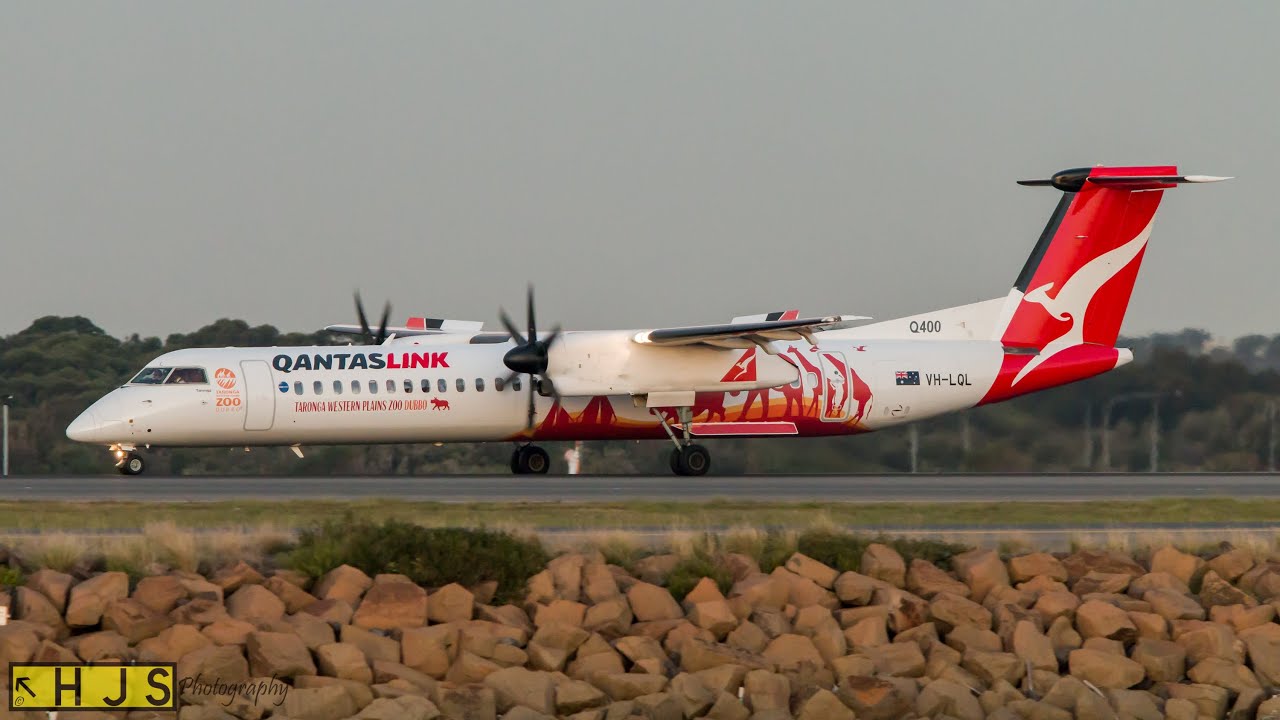 Flying in QantasLink's Dash8 Q400