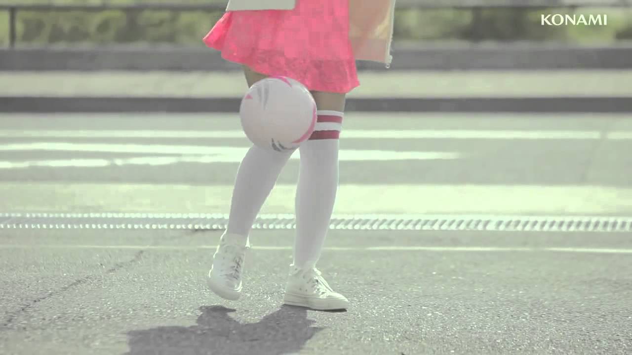 Girls Freestyle Football リフティング女子vol 3 バス停編 Youtube
