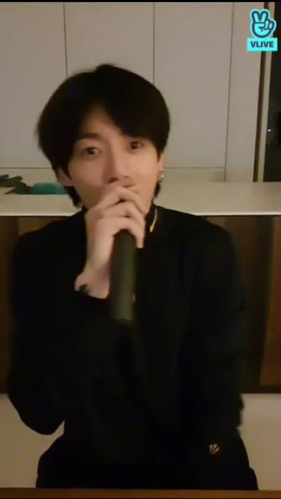 Jungkook singing' love maybe'by melomance(subscribe for more)#bts #shorts #jungkook
