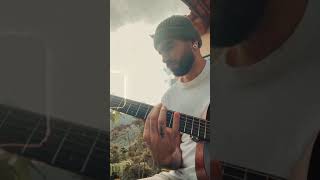 Guto Oliveira tocando violão - 22 de Abril, 2021