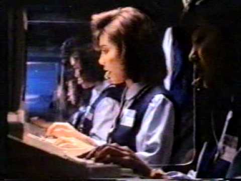 香港中古廣告: 和記傳訊(英文版)1988