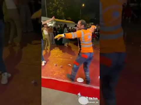 Super dancing garbage