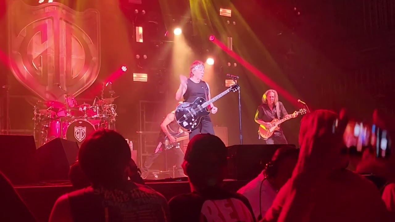 George thorogood phoenix 9 7 22 who do you love youtube