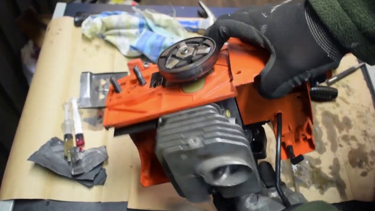 How to tighten flywheel and drum clutch nuts Hussqvarna 45 chainsaw
