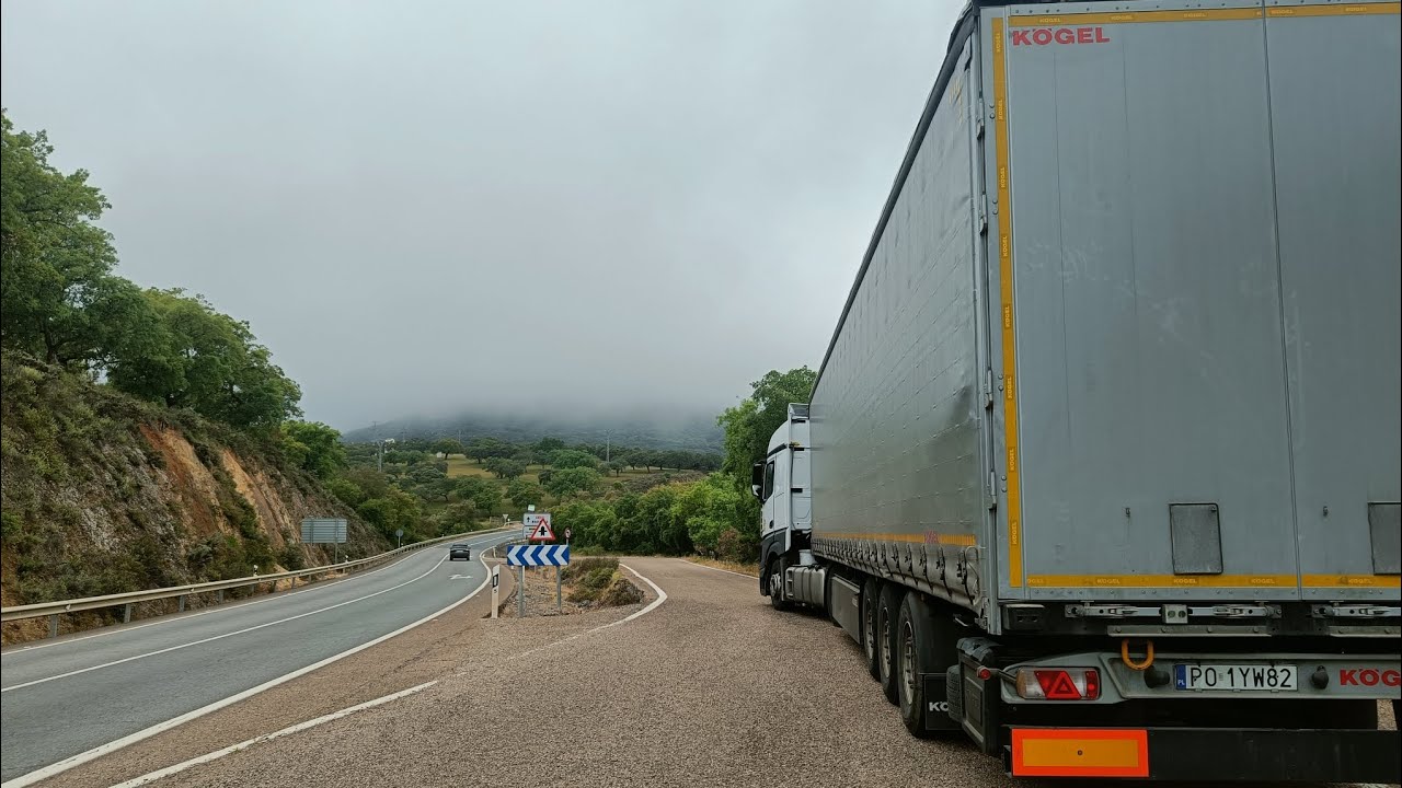 лопнуло колесо на прицепе. лады во Франции - YouTube