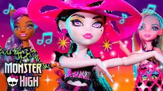 Scare-adise Island Beach Vacation ft. Draculaura & Clawdeen (Official Music Video) | Monster High